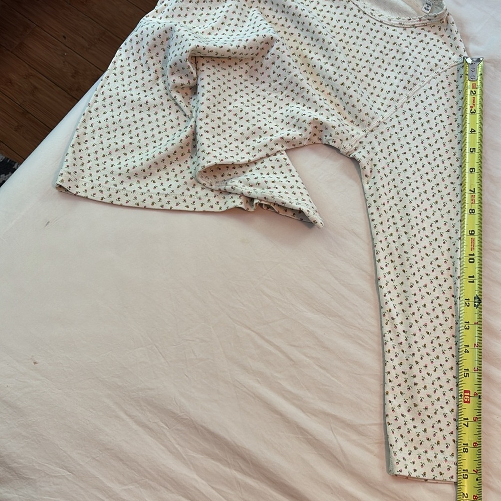Floral Print Long Sleeve Top - Picture 7 of 17